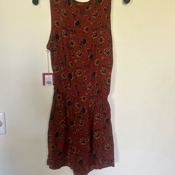 NWT XS Mossimo sunflower romper - Picture 3 of 13